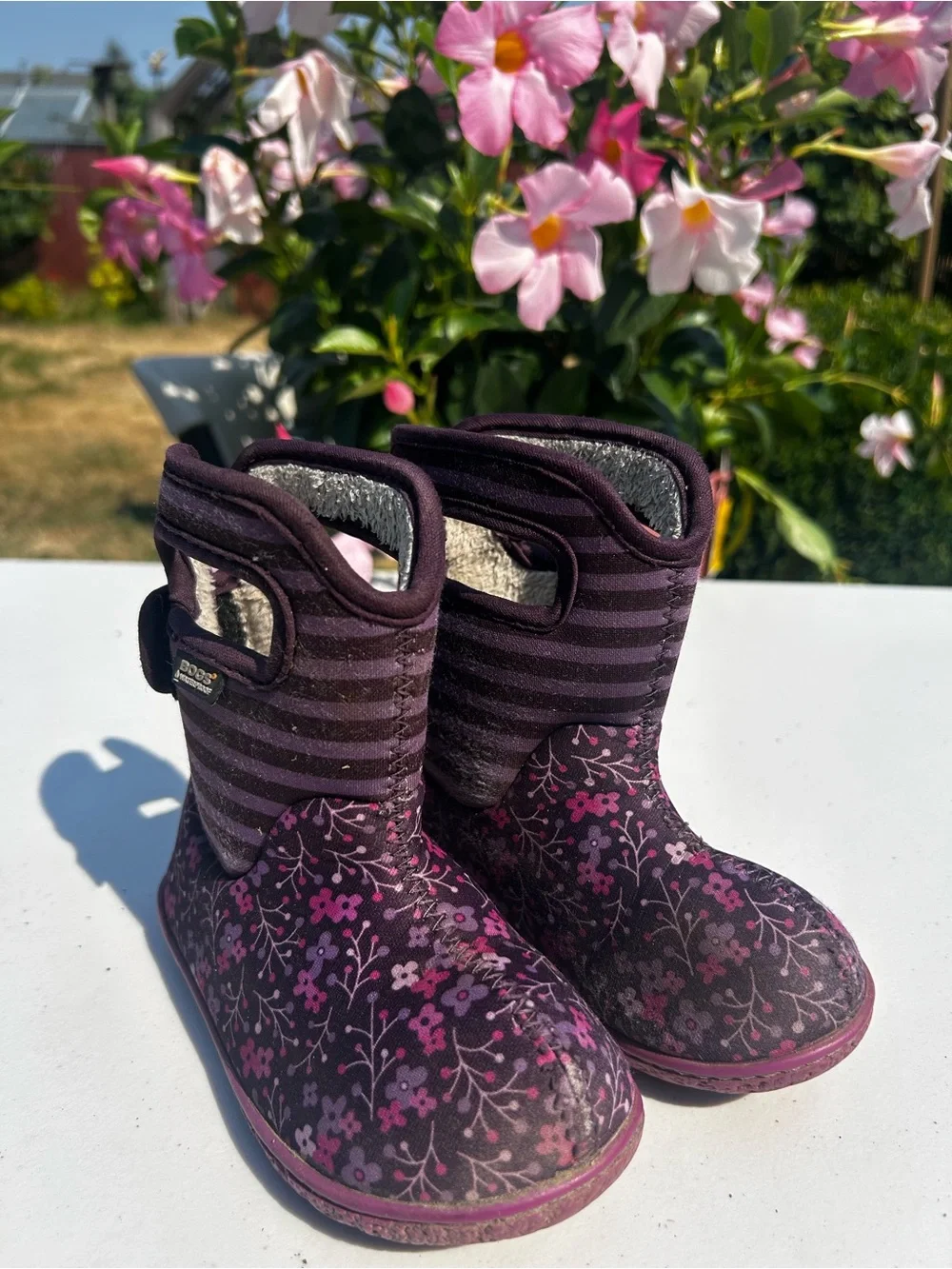 Bogs Kids baby Girl’s Plum/Pink Floral Waterproof Boots Size 7